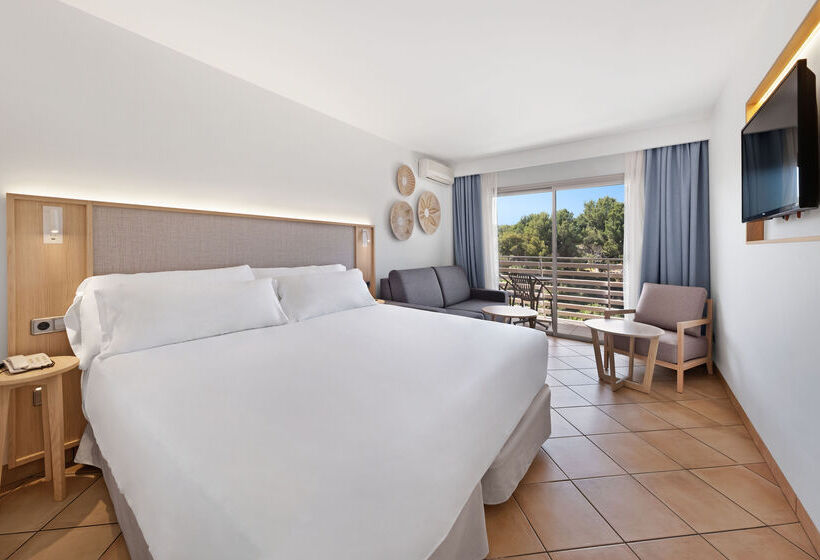 ホテル Occidental Cala Vinas