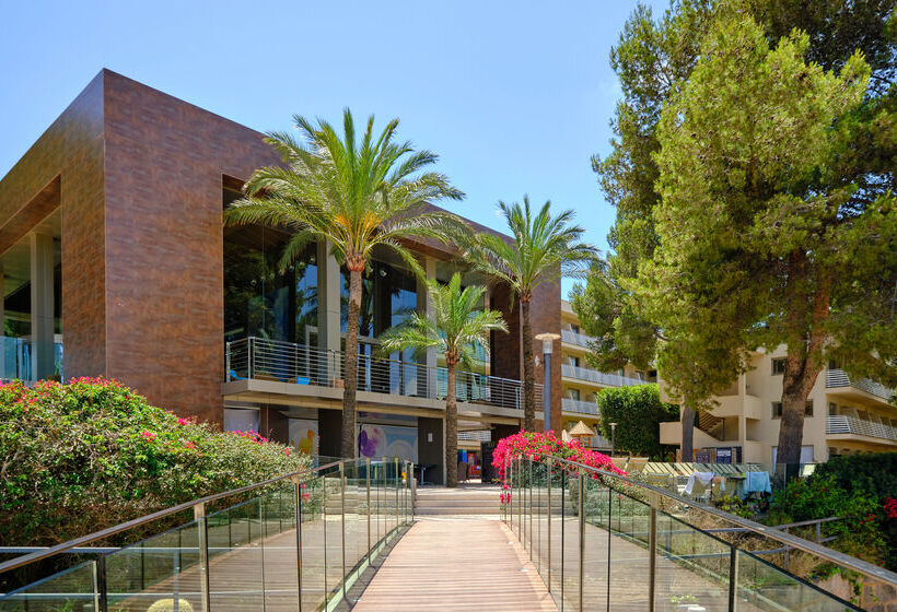 ホテル Occidental Cala Vinas