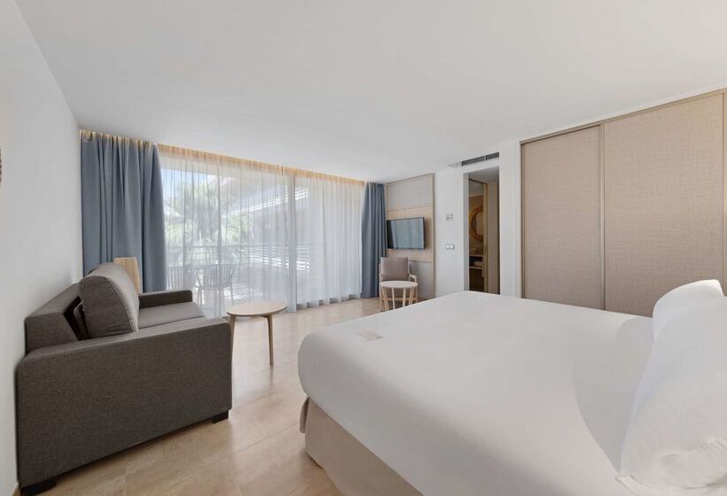 ホテル Occidental Cala Vinas