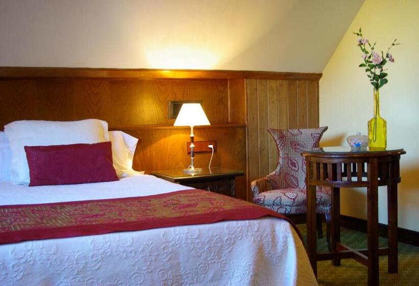 هتل Palacio Arias