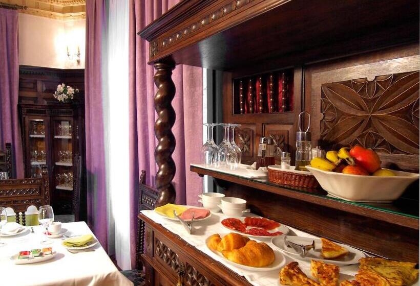 هتل Palacio Arias