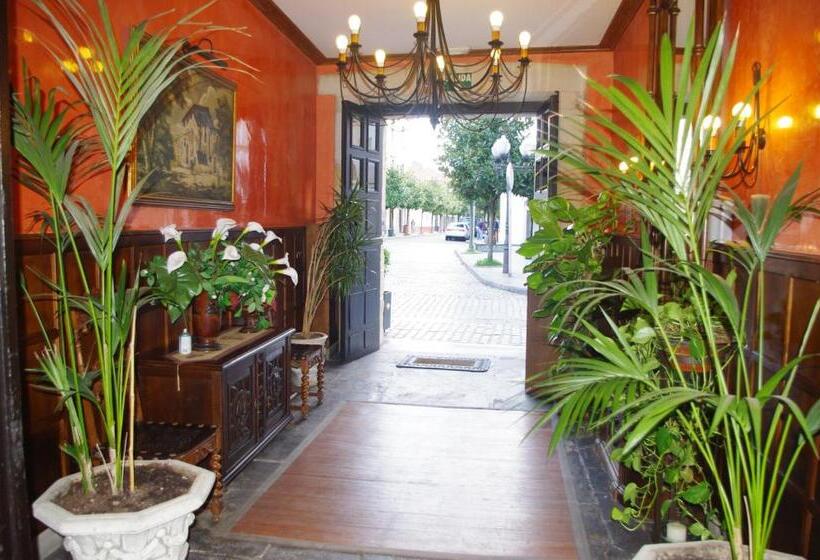 هتل Palacio Carlos I