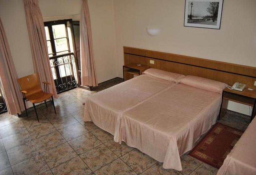 فندق Palacio De Los Vallados