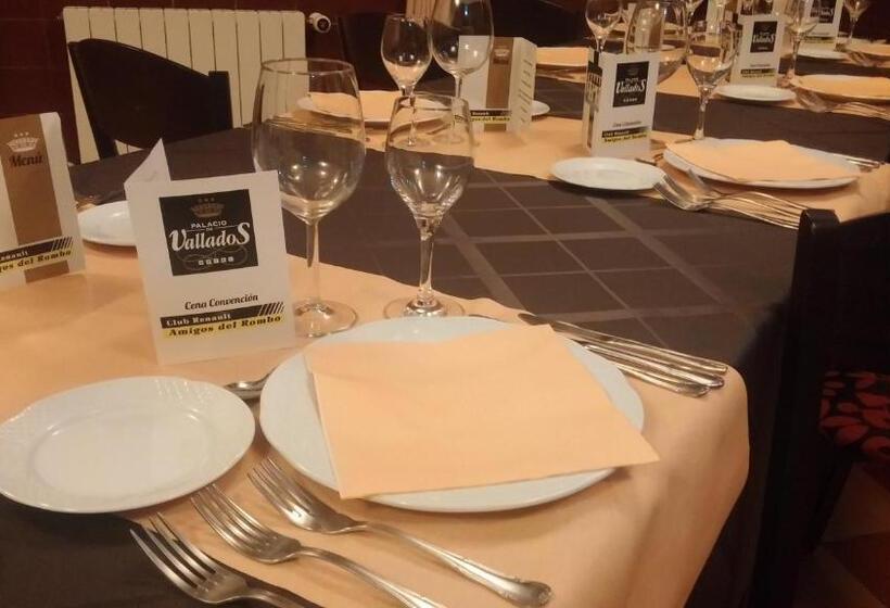 فندق Palacio De Los Vallados