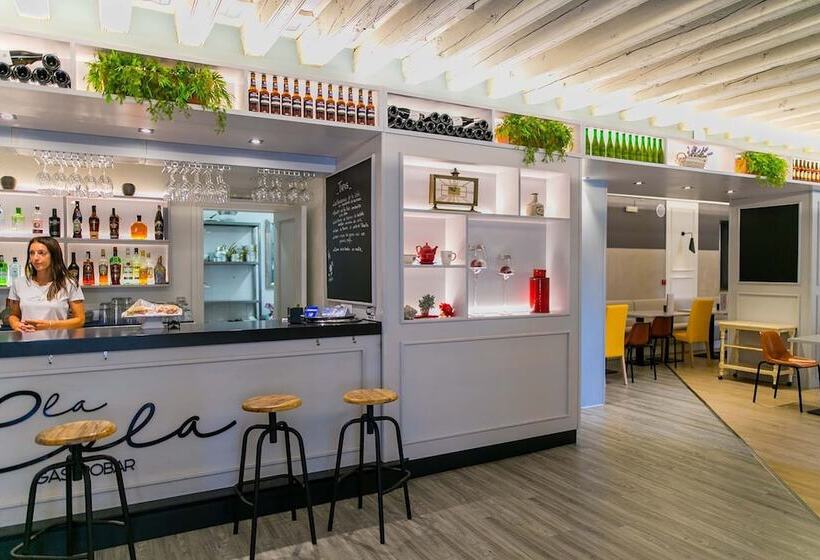 فندق Palacio De Los Velada