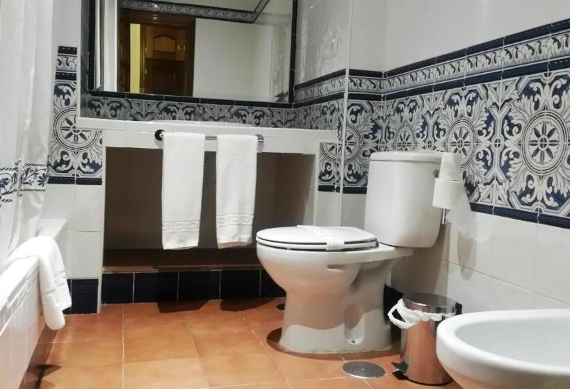 هتل Palacio De Monjaraz