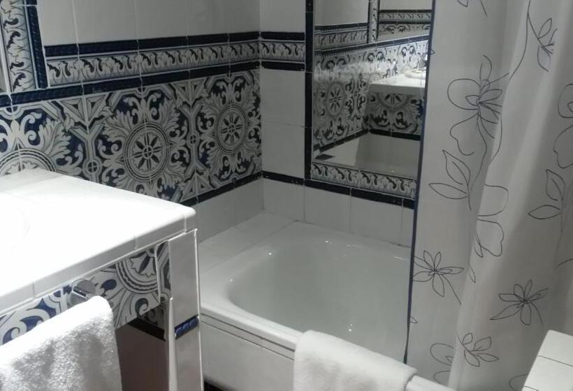 هتل Palacio De Monjaraz