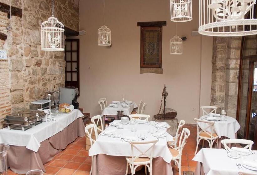 هتل Palacio De Monjaraz