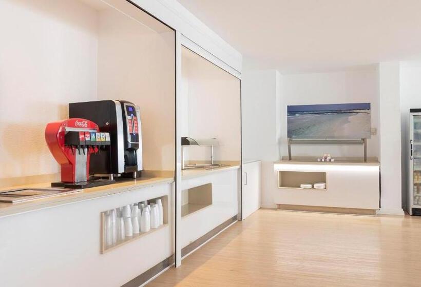 Отель Palia Maria Eugenia