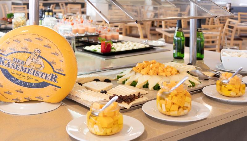 Отель Palia Maria Eugenia