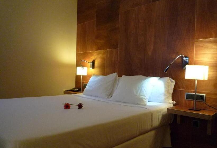 هتل Picos De Europa