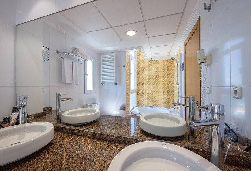 هتل Playas De Guardamar