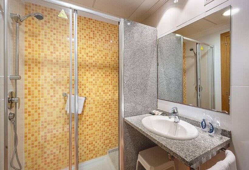 هتل Playas De Guardamar