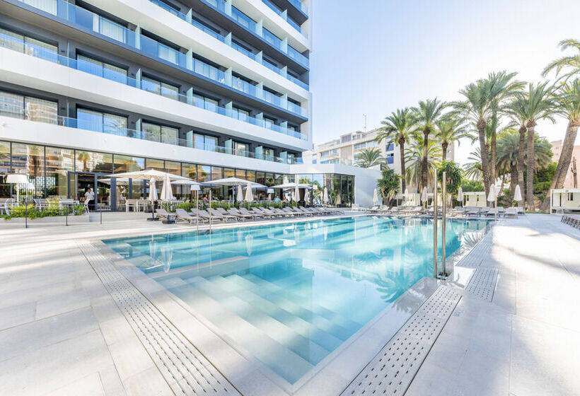 Отель Port Alicante City & Beach