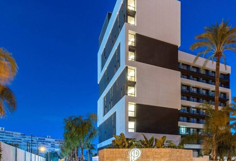 Отель Port Alicante City & Beach