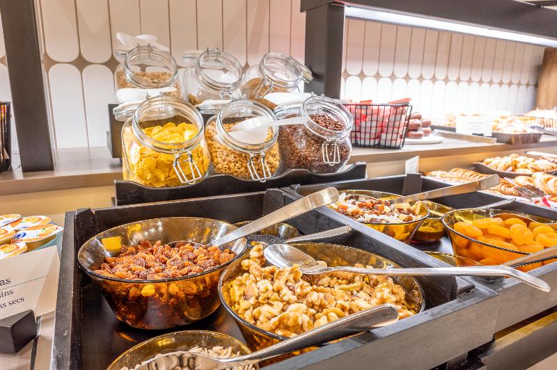 Отель Port Alicante City & Beach