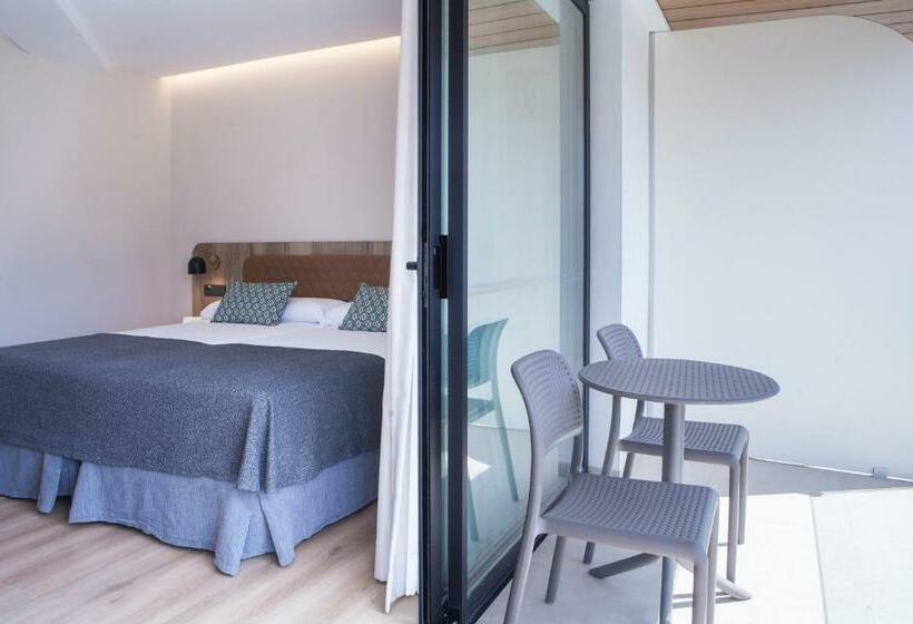 Отель Presidente 4 Sup