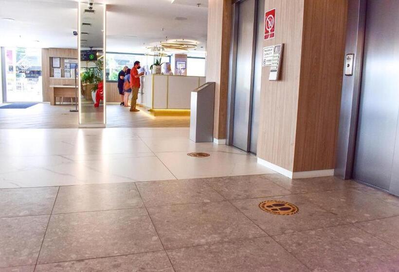 Отель Presidente 4 Sup