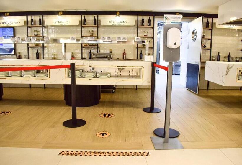 Отель Presidente 4 Sup