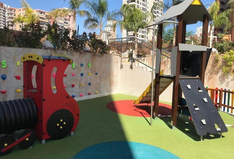 Отель Presidente 4 Sup