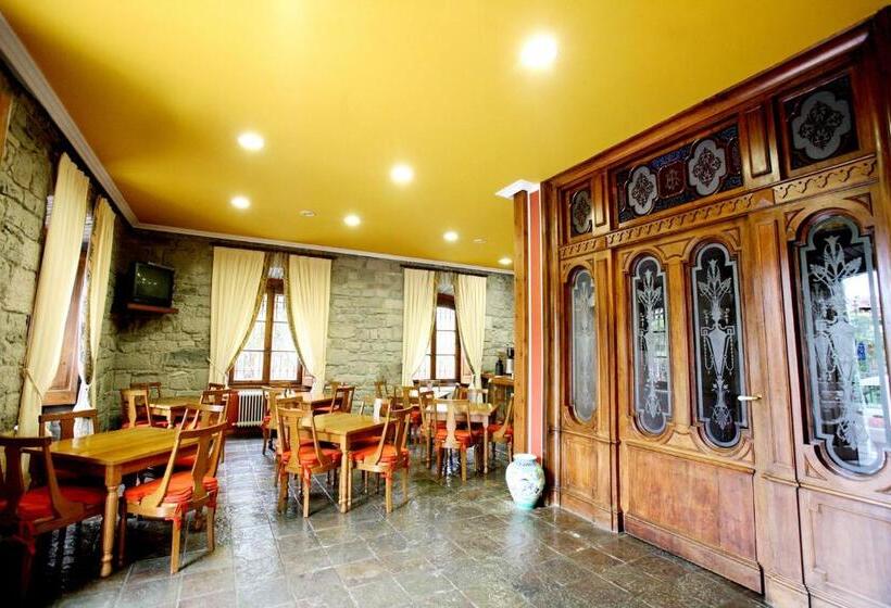 ホテル Puente Romano