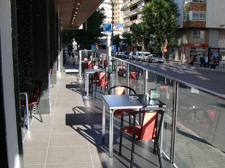 Отель Reconquista