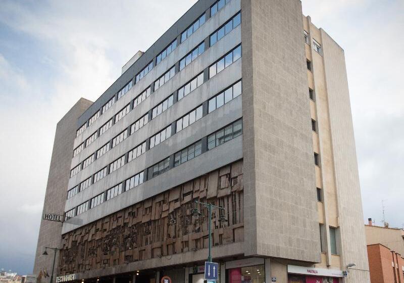 Отель Reconquista