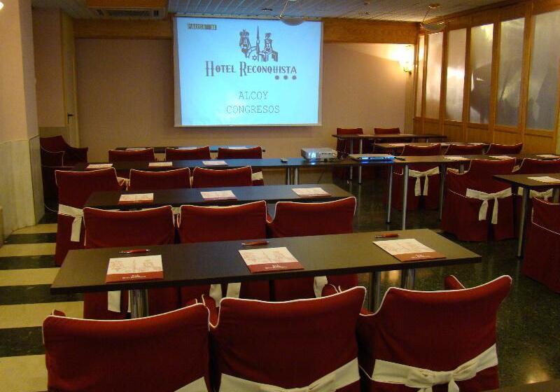 Отель Reconquista