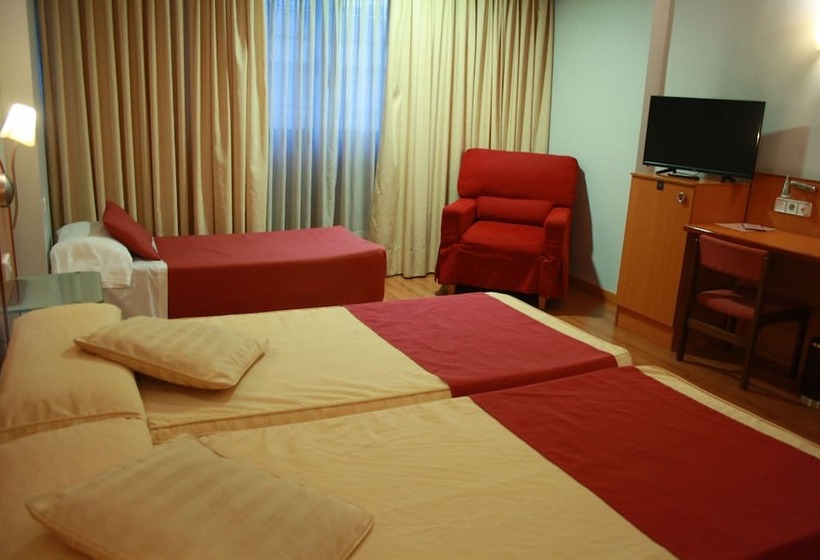 Отель Reconquista