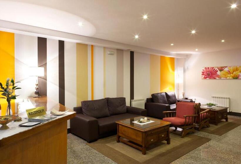 ホテル Restaurante El Manquin