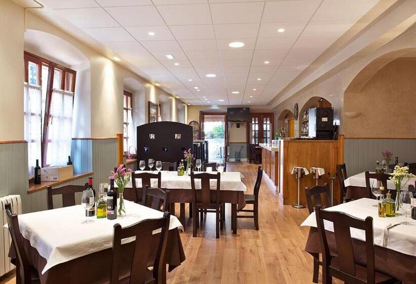 Отель Restaurante El Manquin