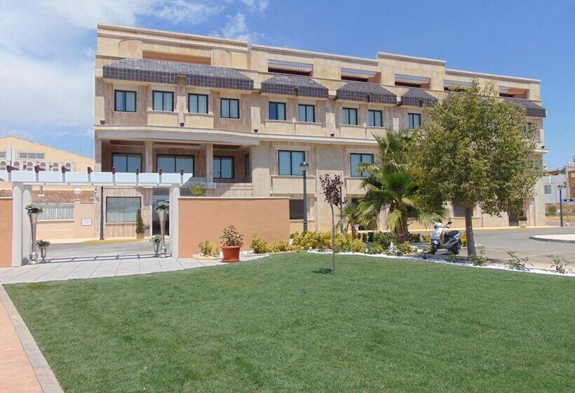 هتل Restaurante Emilio