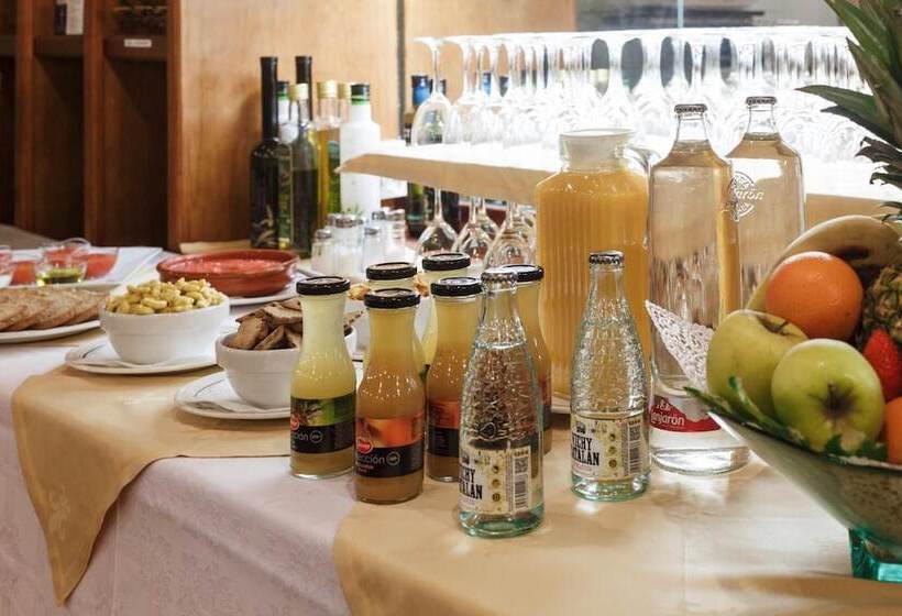 هتل Restaurante Emilio