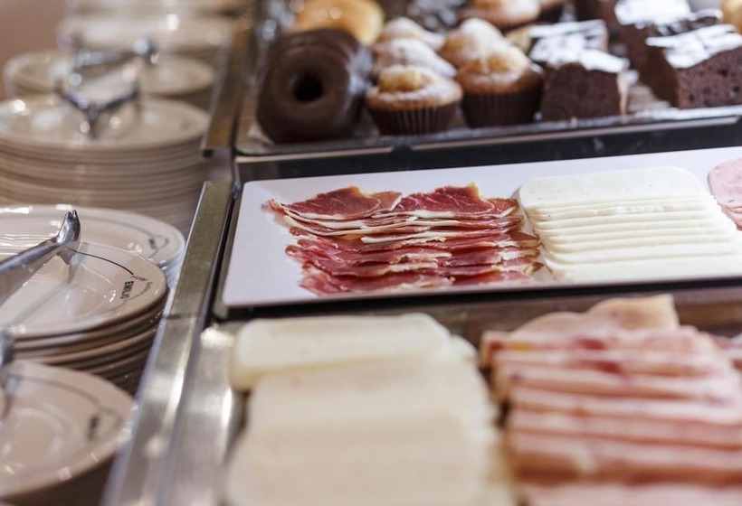 هتل Restaurante Emilio