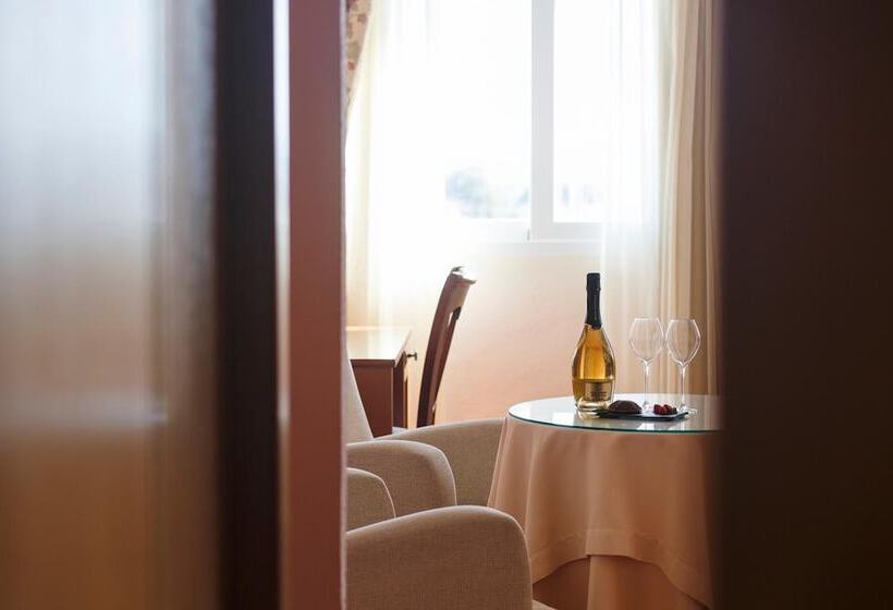 هتل Restaurante Emilio