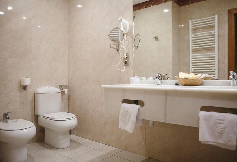 هتل Restaurante Emilio