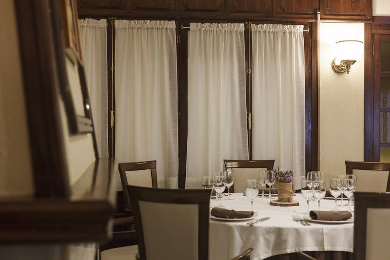 هتل Restaurante Emilio