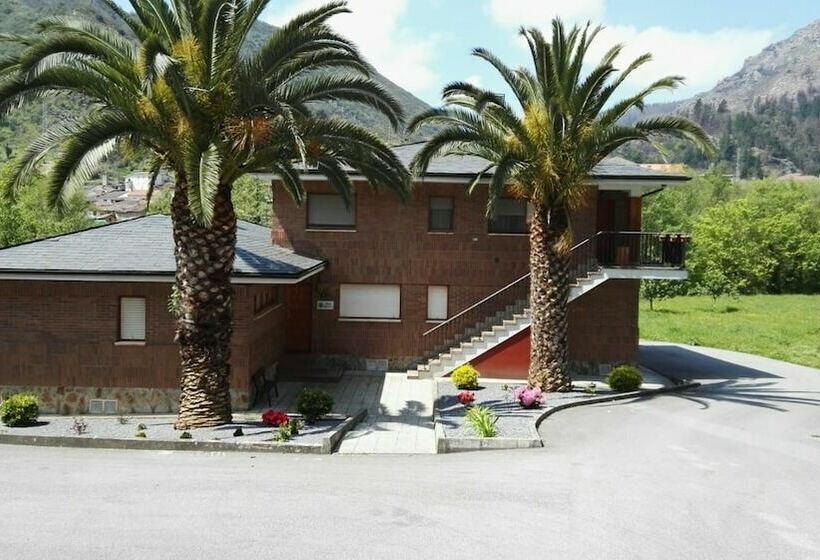 호텔 Restaurante Pertierra