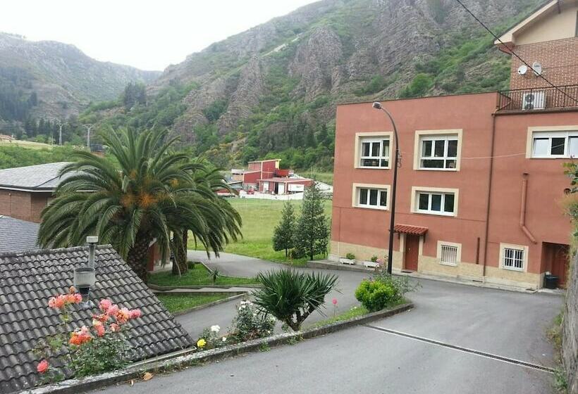 호텔 Restaurante Pertierra