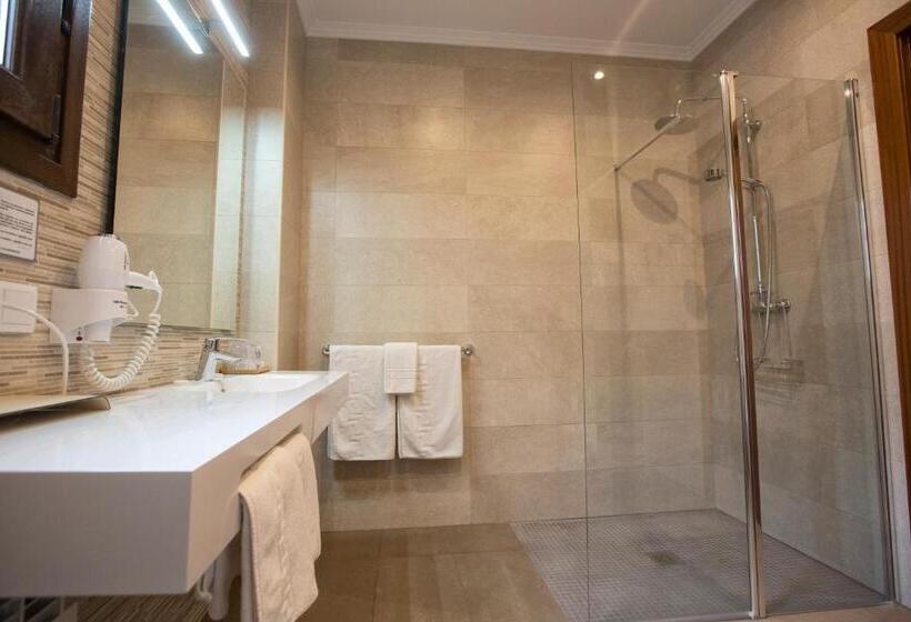 فندق Ribadesella Playa