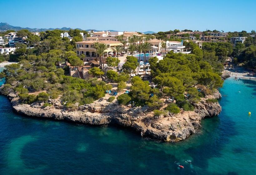 ホテル Robinson Cala Serena