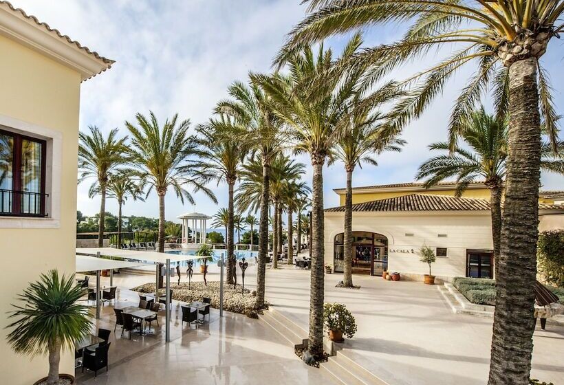 ホテル Robinson Cala Serena