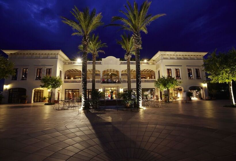 ホテル Robinson Cala Serena