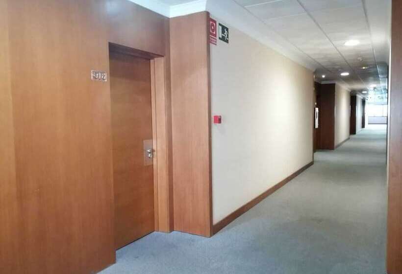 هتل Romero Merida