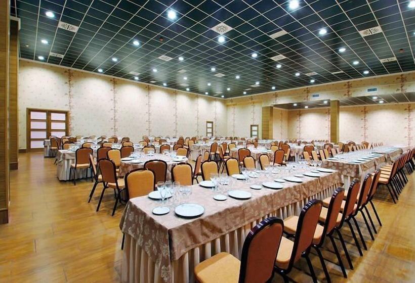 هتل Romero Merida