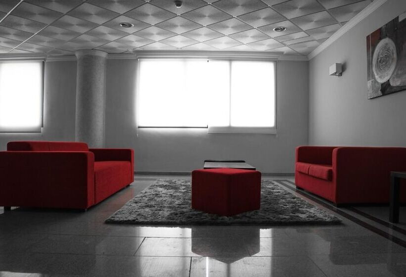 هتل Romero Merida