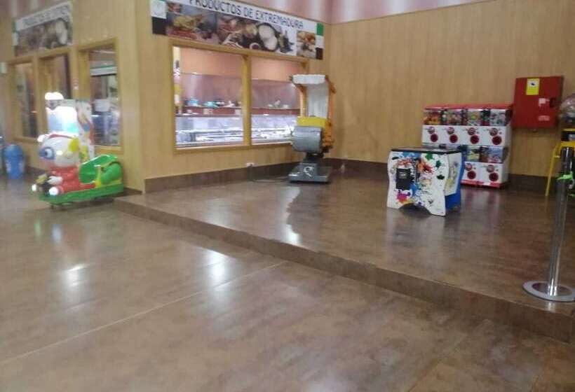 هتل Romero Merida