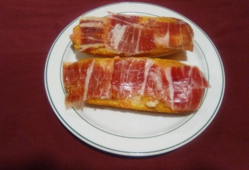 هتل Romero Merida