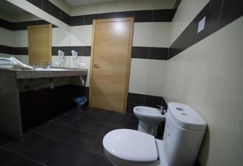 هتل Romero Merida