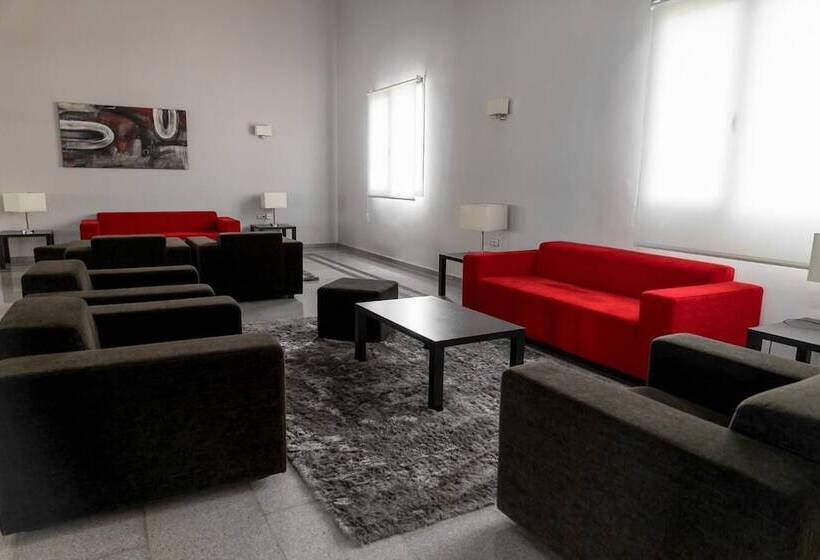 هتل Romero Merida